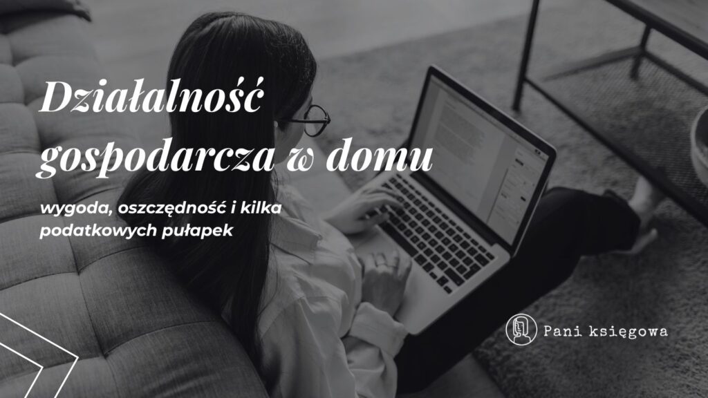 dziewczyna pracująca w domu na własnej działalności gospodarczej